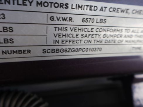 Used 2023 Bentley Flying Spur Azure image 45