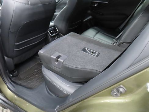 Used 2023 Subaru Outback Touring AWD/4WD image 56