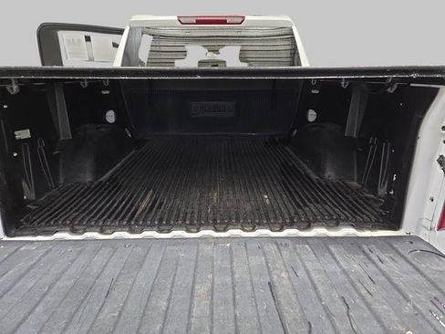 Used 2023 Chevrolet Silverado 1500 LT image 14