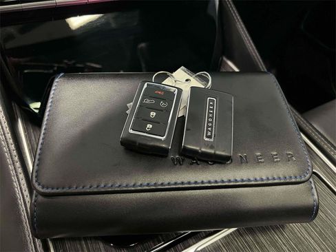 Used 2022 Jeep Wagoneer Series II w/ Premium Group I image 35