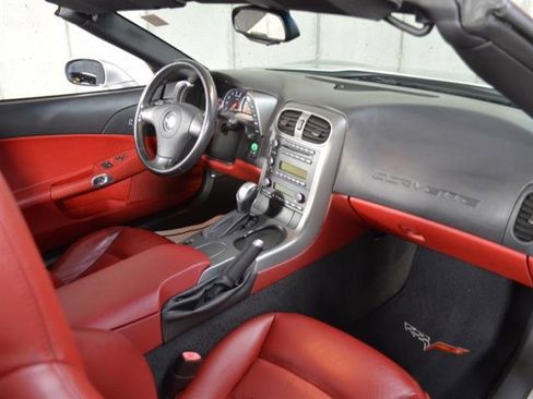 Used 2006 Chevrolet Corvette Convertible image 20