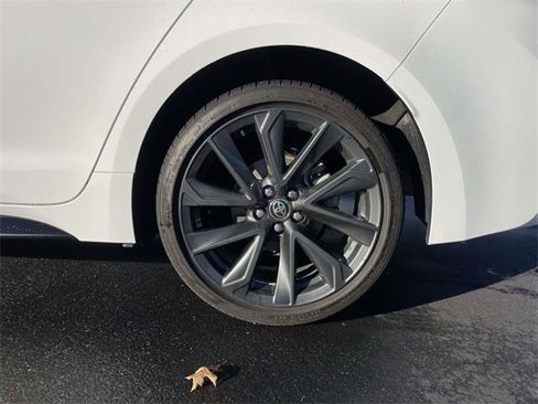 Certified 2024 Toyota Corolla SE image 9