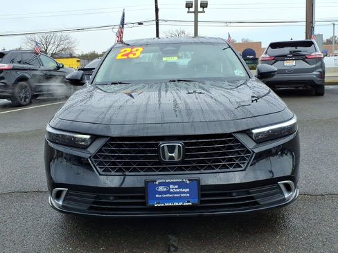 Used 2023 Honda Accord Touring image 2