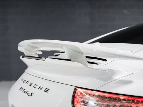 Used 2016 Porsche 911 Turbo S image 16