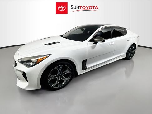 Used 2021 Kia Stinger GT-Line w/ Sun & Sound Package RWD image 9