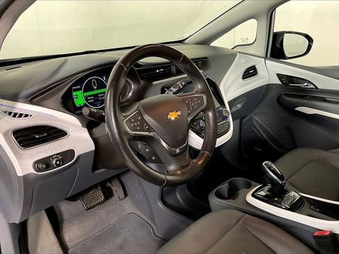 Used 2018 Chevrolet Bolt Premier w/ Driver Confidence II Package image 25