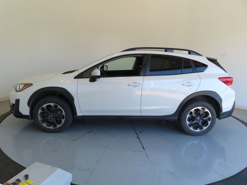 Certified 2021 Subaru Crosstrek 2.0i Premium image 9