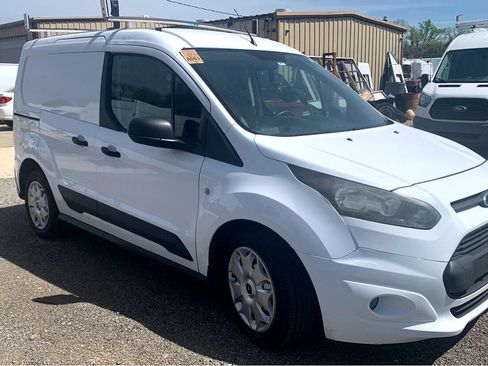Used 2014 Ford Transit Connect XLT image 2