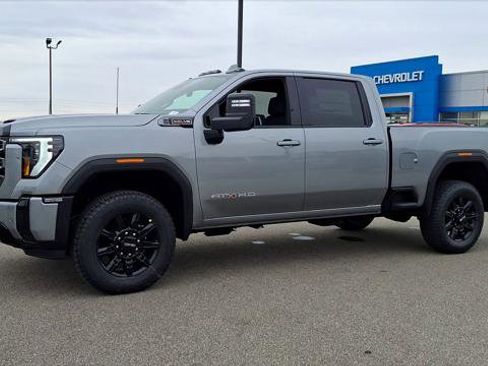 New 2026 GMC Sierra 2500 AT4 w/ Technology Package image 4