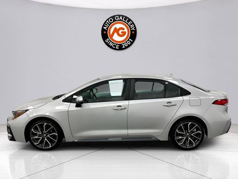 Used 2022 Toyota Corolla SE image 4