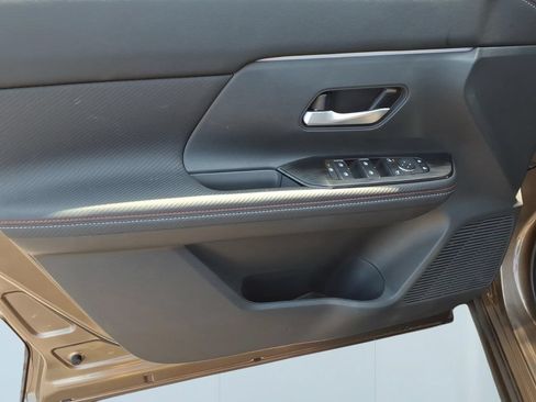 Used 2025 Nissan Kicks SR w/ SR Premium Package FWD image 14