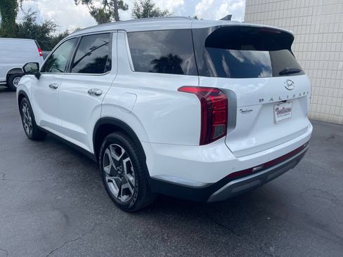 Used 2024 Hyundai Palisade SEL w/ Premium Package AWD/4WD image 4