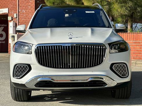 New 2026 Mercedes-Benz Maybach GLS 600 4MATIC image 9