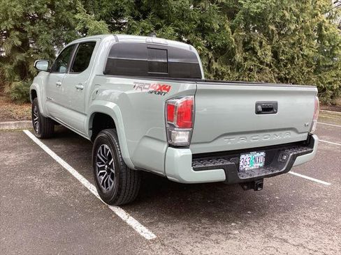 Certified 2022 Toyota Tacoma TRD Sport image 10