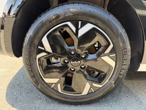 Used 2024 Kia Niro Wind FWD image 52