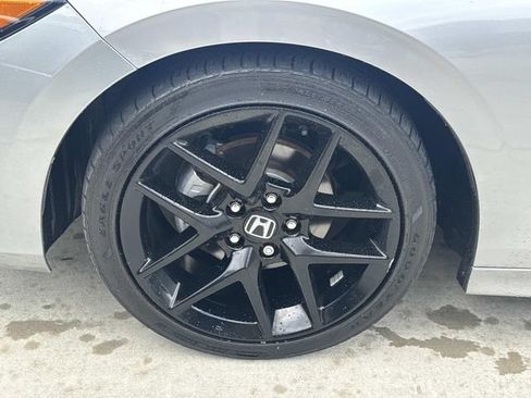 Used 2024 Honda Civic Sport image 4