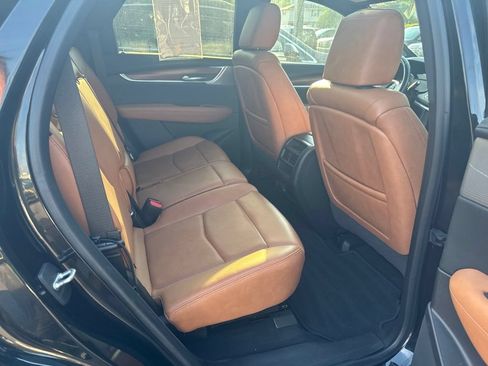 Used 2020 Cadillac XT5 Premium Luxury AWD/4WD image 5