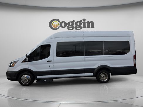 Used 2022 Ford Transit 350 XL image 2