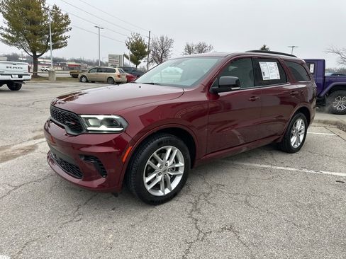 Used 2024 Dodge Durango GT image 9