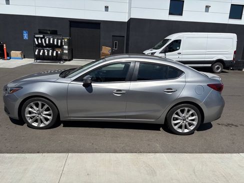 Used 2014 MAZDA MAZDA3 s Touring FWD image 10