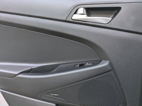 Used 2019 Hyundai Tucson Ultimate w/ Cargo Package image 24