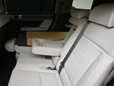 New 2026 Hyundai Santa Fe Limited image 17