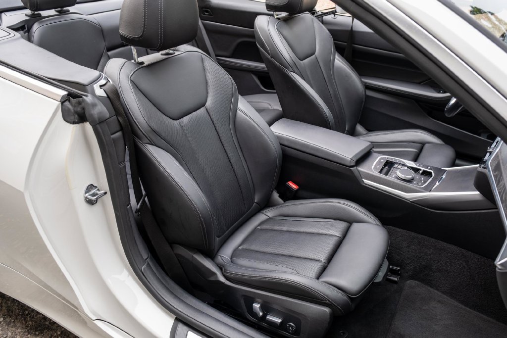 Used 2024 BMW 430i Convertible RWD image 31