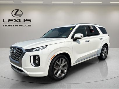 Used 2022 Hyundai Palisade Limited w/ Winter Package