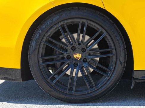 Used 2018 Porsche Panamera 4S image 28