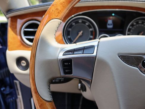 Used 2015 Bentley Flying Spur V8 AWD/4WD image 34