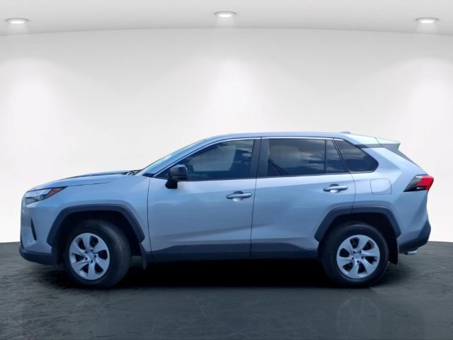Used 2024 Toyota RAV4 LE FWD image 14