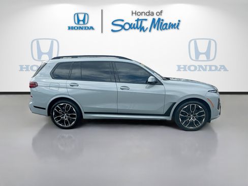 Used 2025 BMW X7 xDrive40i w/ M Sport Package image 8