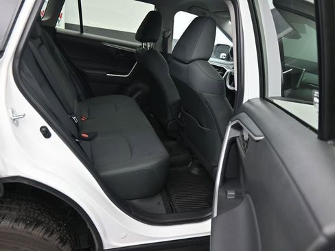 Used 2024 Toyota RAV4 LE FWD image 11
