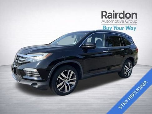 Used 2017 Honda Pilot Touring image 3