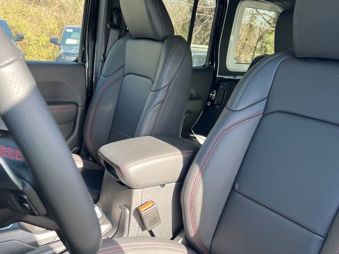 New 2026 Jeep Wrangler Unlimited Rubicon 392 image 18