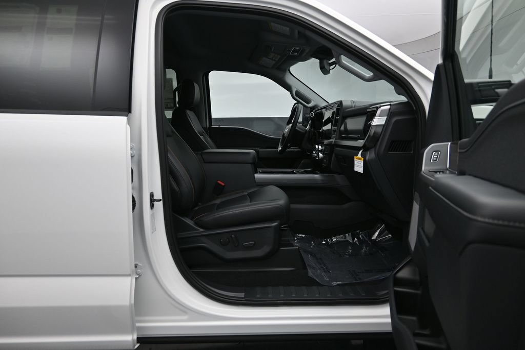 New 2026 Ford F450 Lariat AWD/4WD image 18
