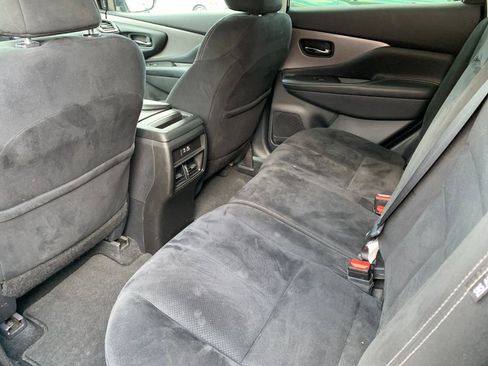 Used 2022 Nissan Murano S image 14