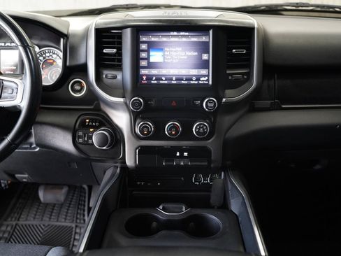 Used 2019 RAM 1500 Big Horn AWD/4WD image 18