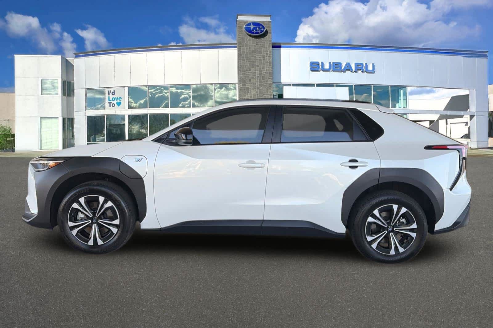 Used 2024 Subaru Solterra AWD/4WD image 9