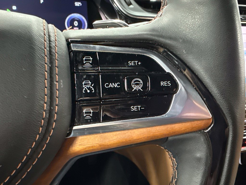 Used 2022 Jeep Grand Cherokee Summit AWD/4WD image 22