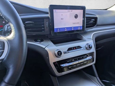 Used 2021 Ford Explorer XLT w/ Class III Trailer Tow Package image 12