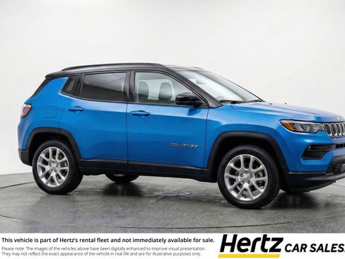 Used 2025 Jeep Compass Limited AWD/4WD image 1