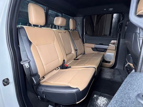 Used 2024 Ford F250 Lariat w/ Sport Appearance Package image 31