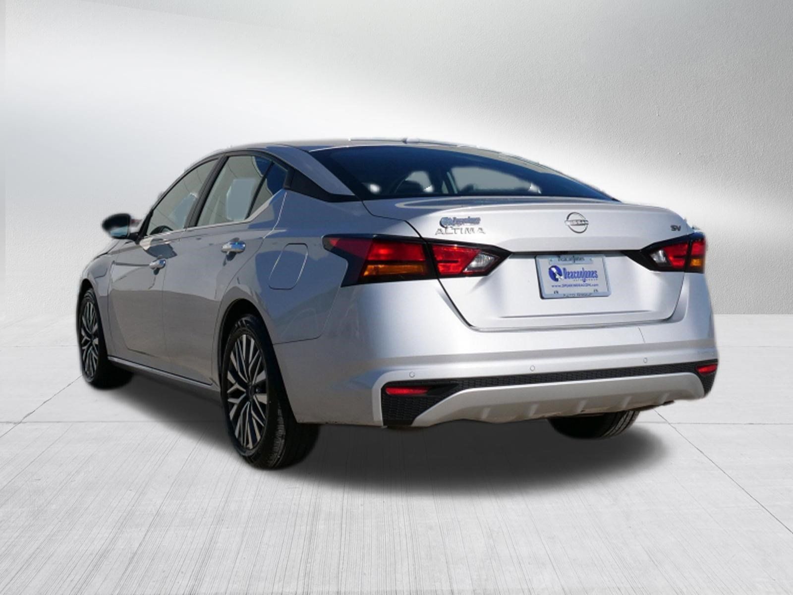 Used 2024 Nissan Altima 2.5 SV FWD image 5