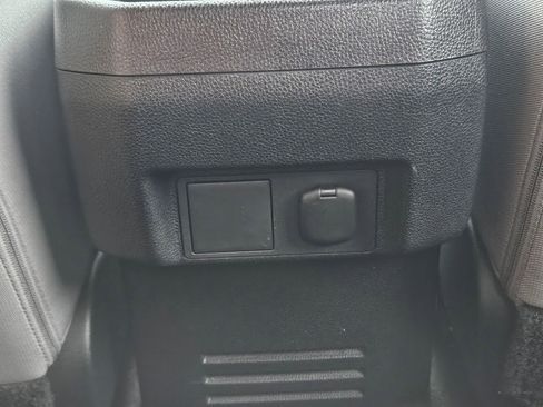 Used 2024 Toyota Tacoma TRD Off-Road AWD/4WD image 28