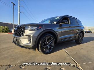 Used 2025 Ford Explorer ST-Line w/ ST-Line Street Pack AWD/4WD video 2