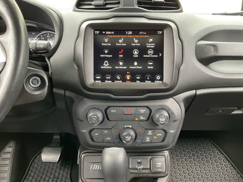 Used 2023 Jeep Renegade Trailhawk w/ Trailhawk Elite Group AWD/4WD image 12
