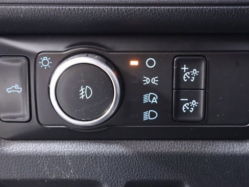 Used 2021 Ford F150 Lariat w/ Equipment Group 502A High image 12