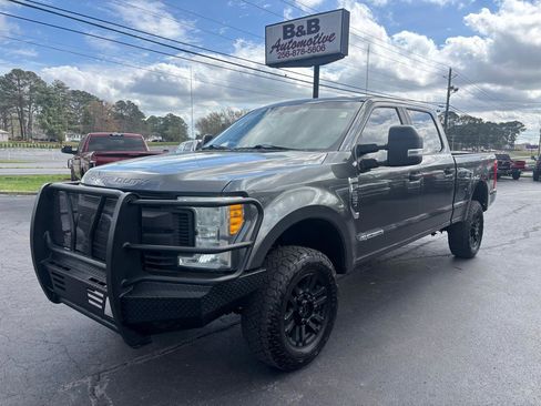 Used 2017 Ford F250 XL w/ Power Equipment Group AWD/4WD image 1