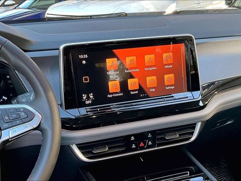 New 2026 Volkswagen Atlas Peak Edition AWD/4WD image 6